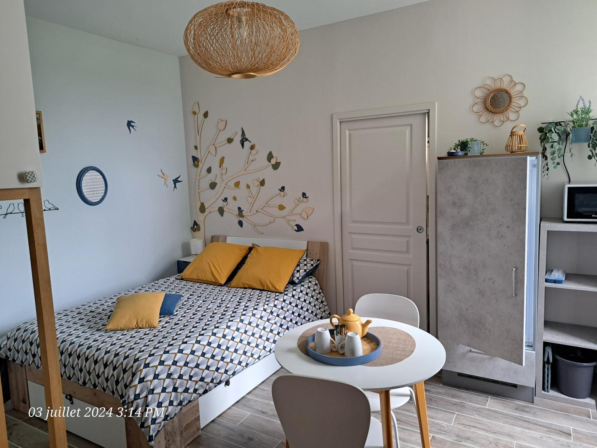 Apartamento La Metairie Au Milieu Des Vignes Réaux Exterior foto